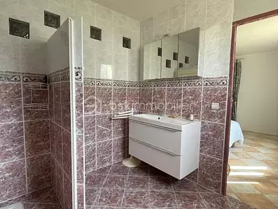 Maison, 270 m²