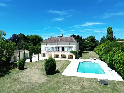 Maison, 390 m²