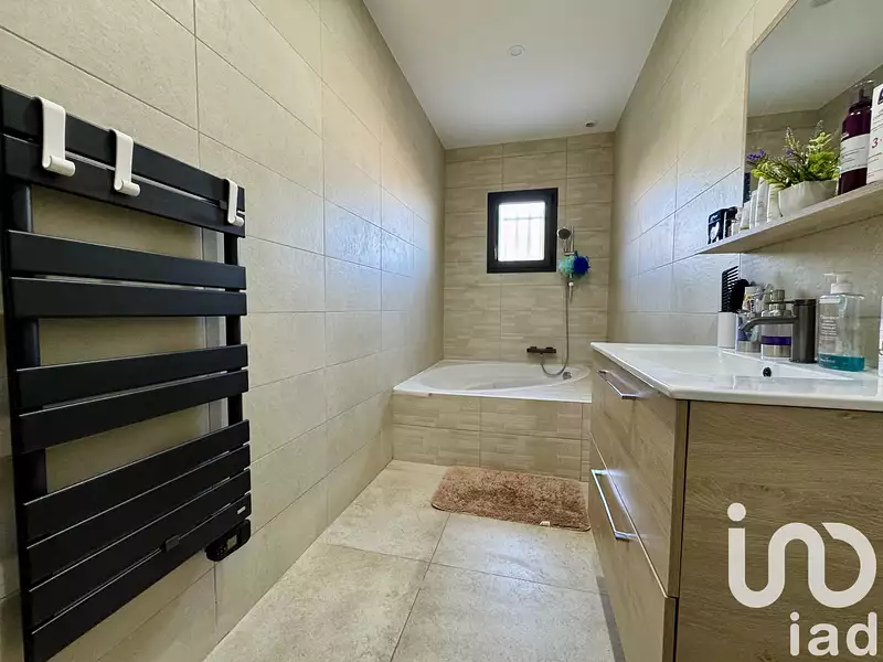 Maison, 144 m²