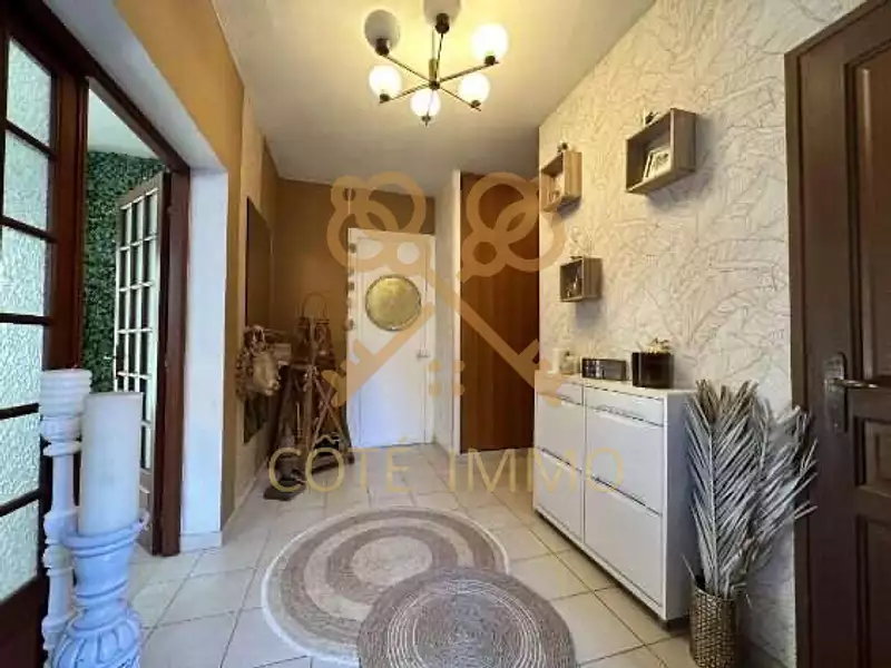 Maison, 160 m²