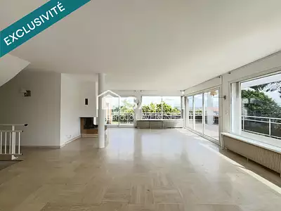 Maison, 242 m²