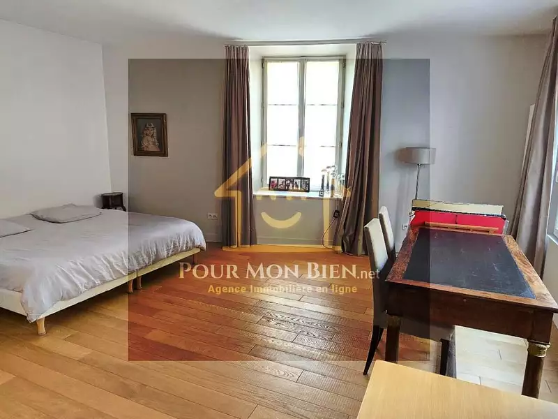 Maison, 345 m²