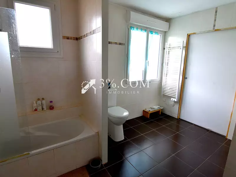 Maison, 140 m²