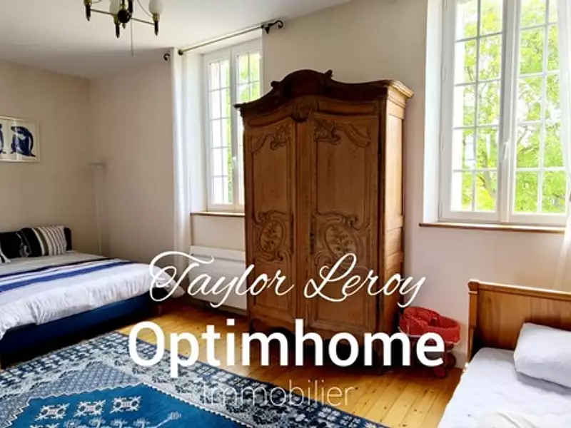 Maison, 248 m²