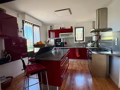 Maison, 235 m²