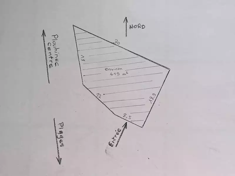 Terrain, 418 m²