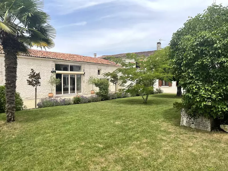 Maison, 360 m²