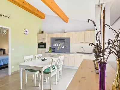 Maison, 267 m²