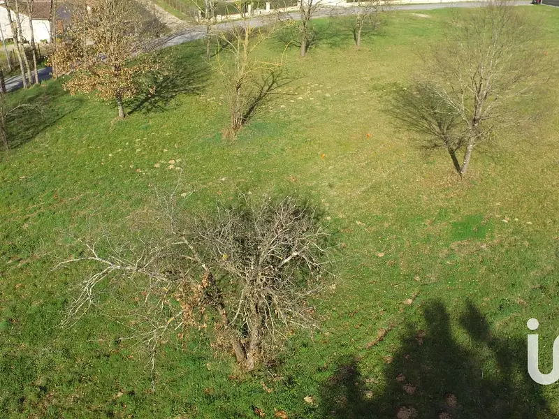Terrain, 1 055 m²