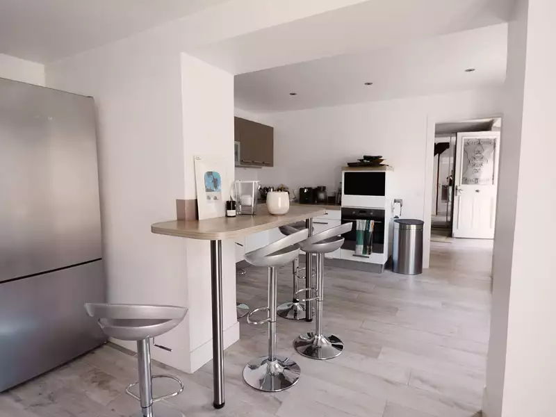 Maison, 240 m²