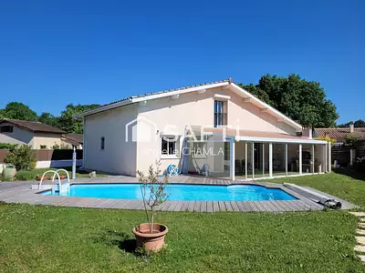 Maison, 140 m²