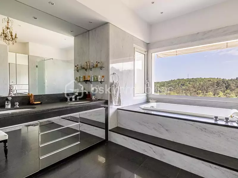 Maison, 518 m²