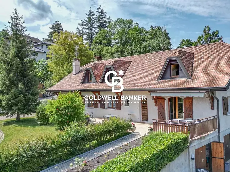 Maison, 366 m²