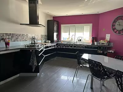 Maison, 186 m²