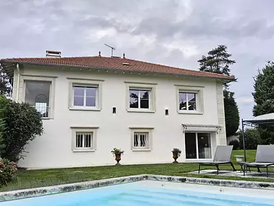 Maison, 240 m²