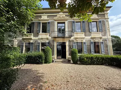 Maison, 390 m²