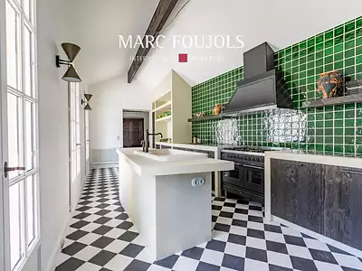 Maison, 305 m²