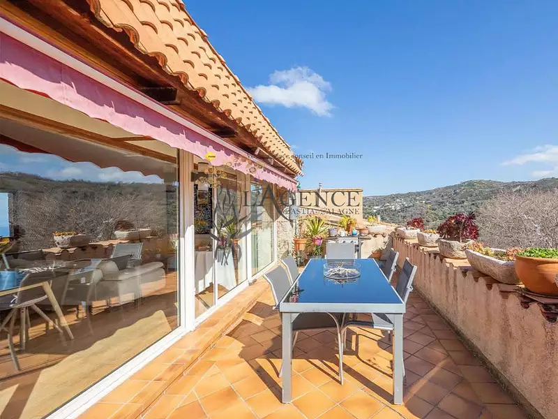 Maison, 271 m²