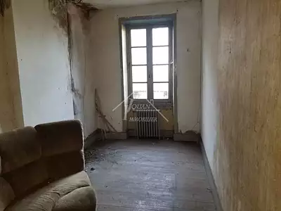 Maison, 240 m²