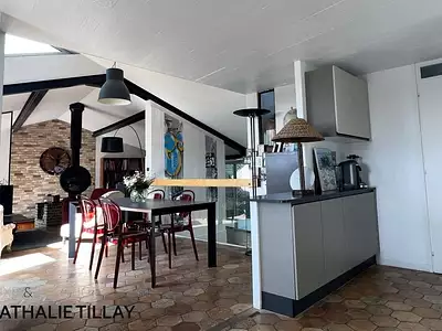 Maison, 330 m²