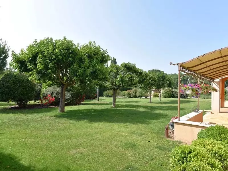 Maison, 326 m²