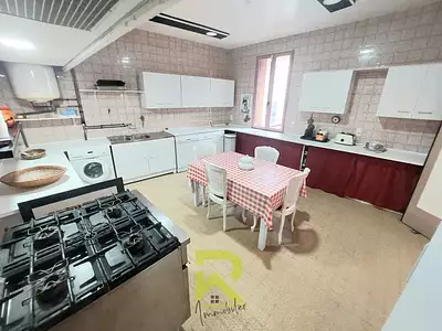 Maison, 194 m²