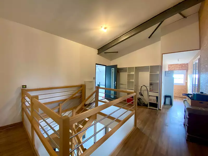 Maison, 681,61 m²