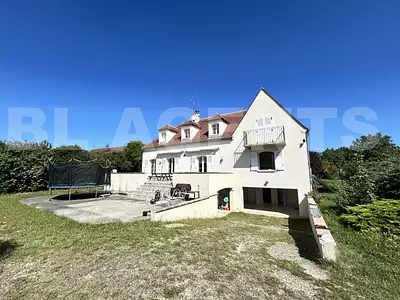 Maison, 320 m²