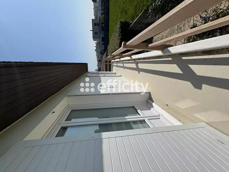 Maison, 230 m²
