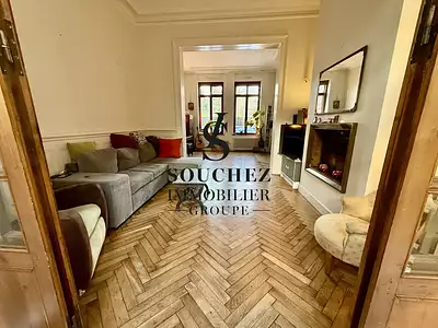 Maison, 166 m²