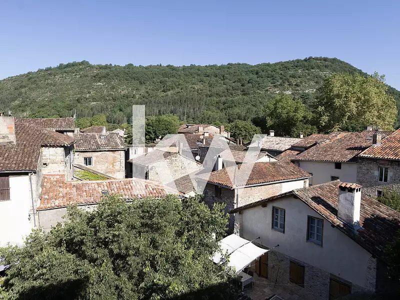 Maison, 680 m²