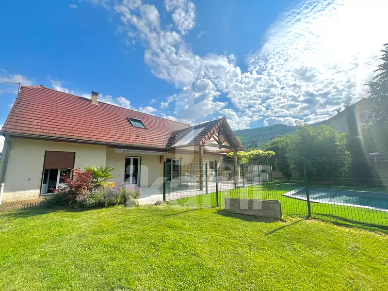 Maison, 175 m²