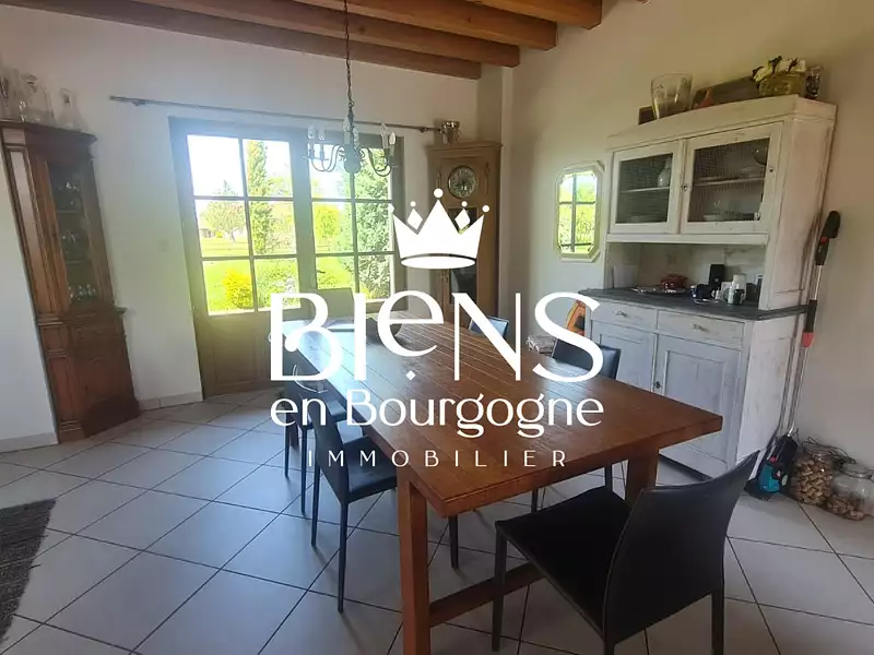 Maison, 261,31 m²