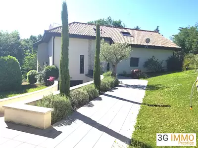 Maison, 279 m²