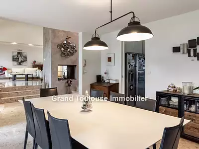 Maison, 240 m²