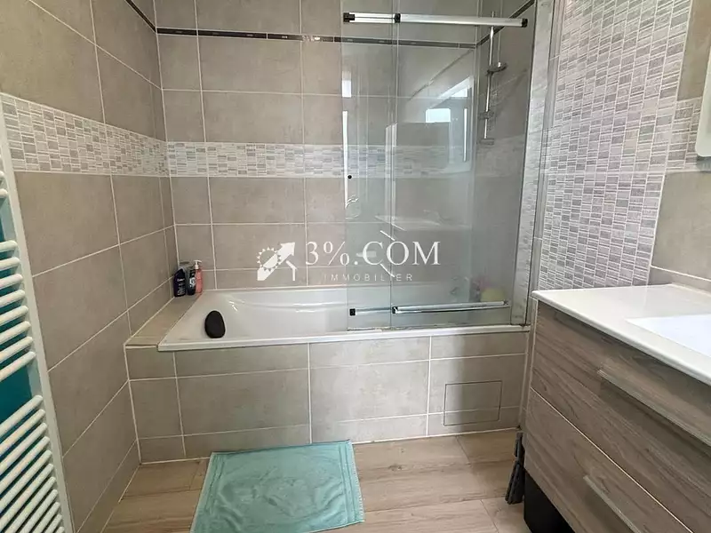 Maison, 210 m²