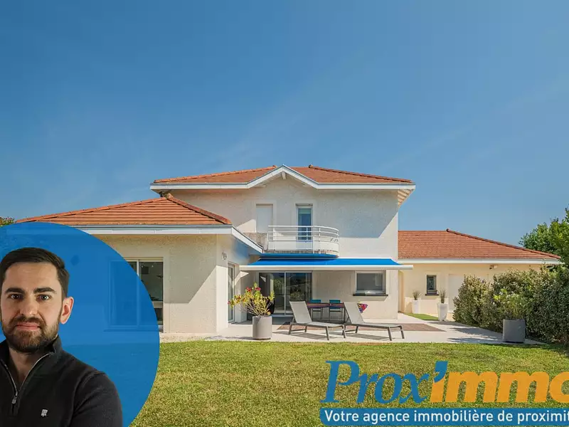 Maison, 233 m²