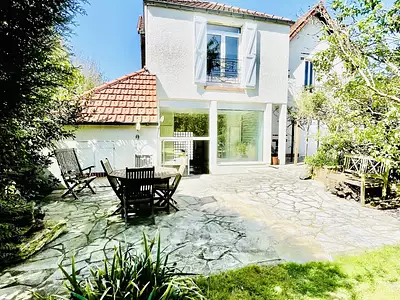 Maison, 153 m²