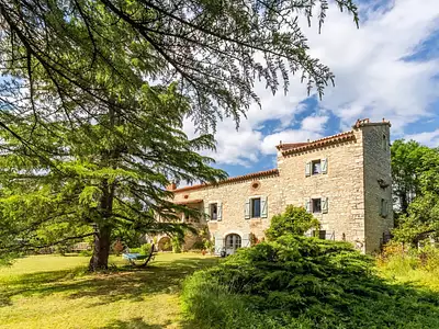 Maison, 250 m²