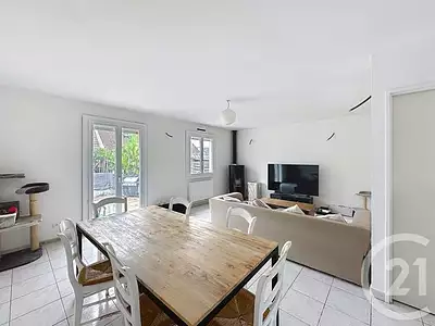 Maison, 77 m²