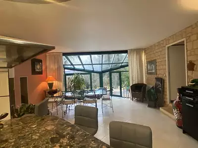 Maison, 210 m²