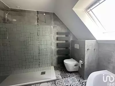 Maison, 195 m²