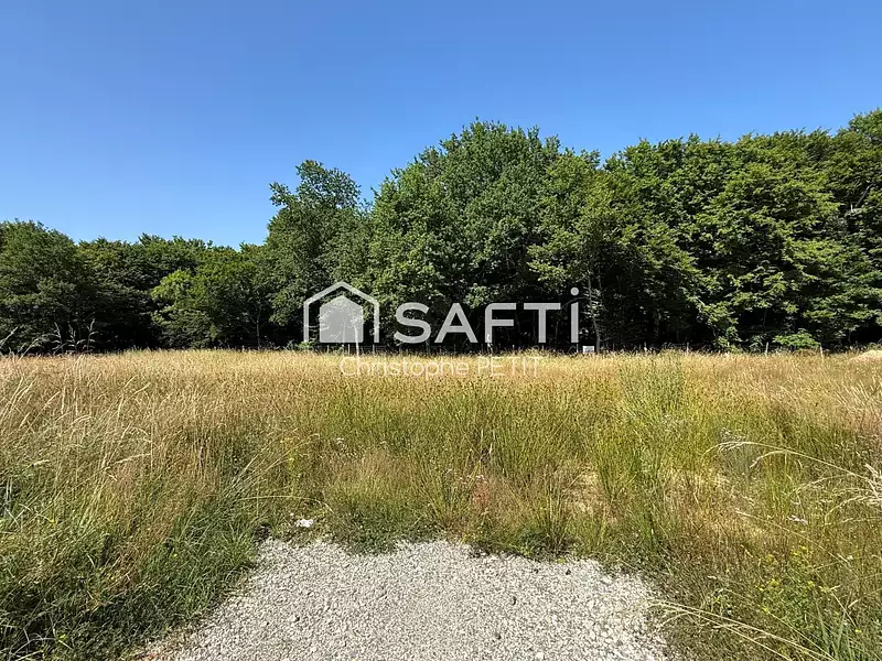 Terrain, 1 011 m²
