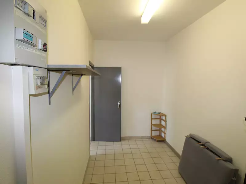 Divers, 30 m²