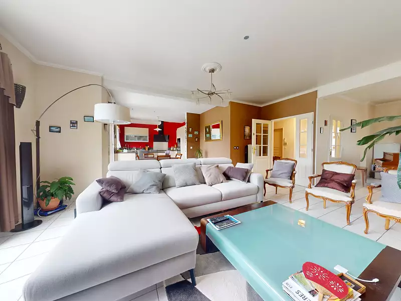 Maison, 200 m²