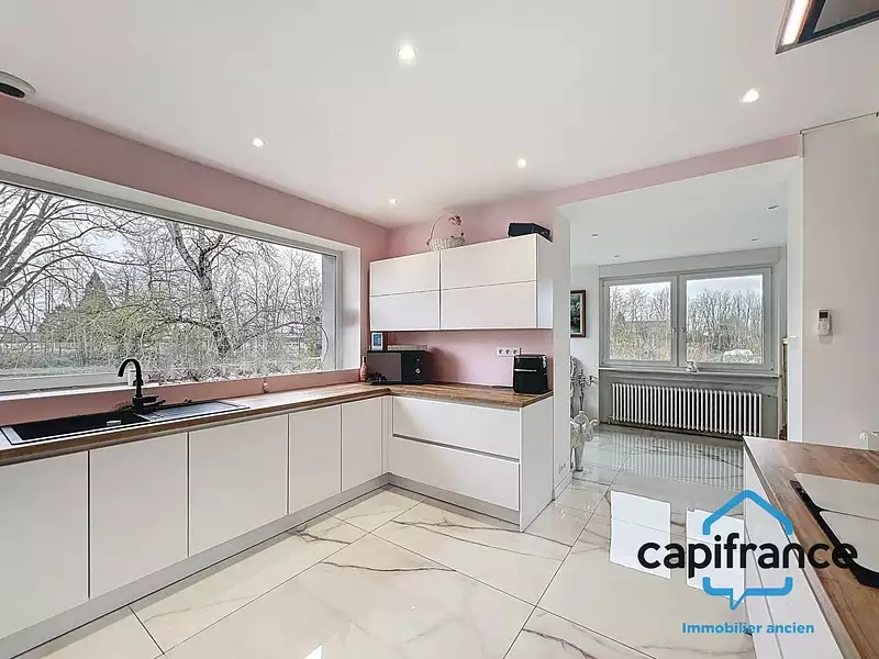 Maison, 275 m²