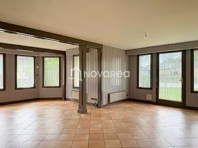 Maison, 166 m²