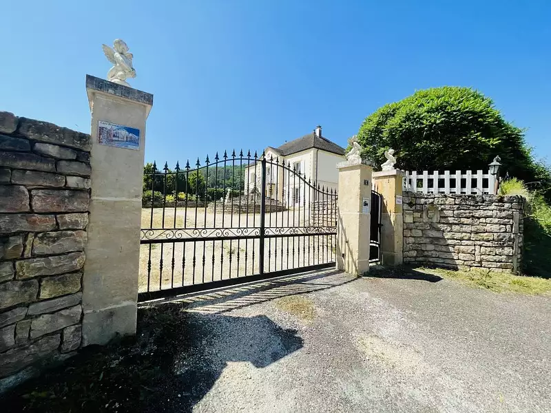 Maison, 232 m²
