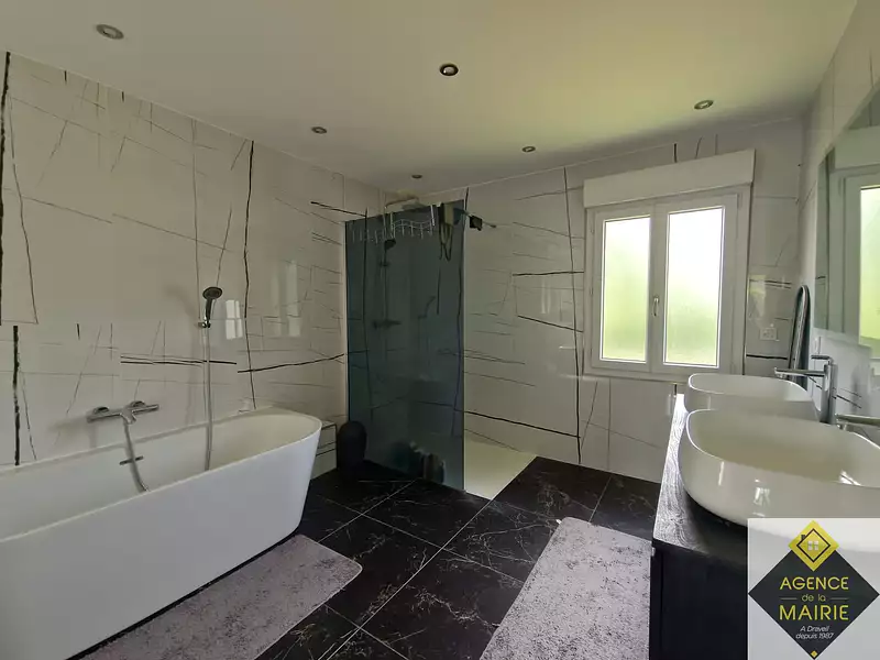 Maison, 112 m²
