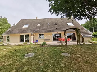 Maison, 215 m²
